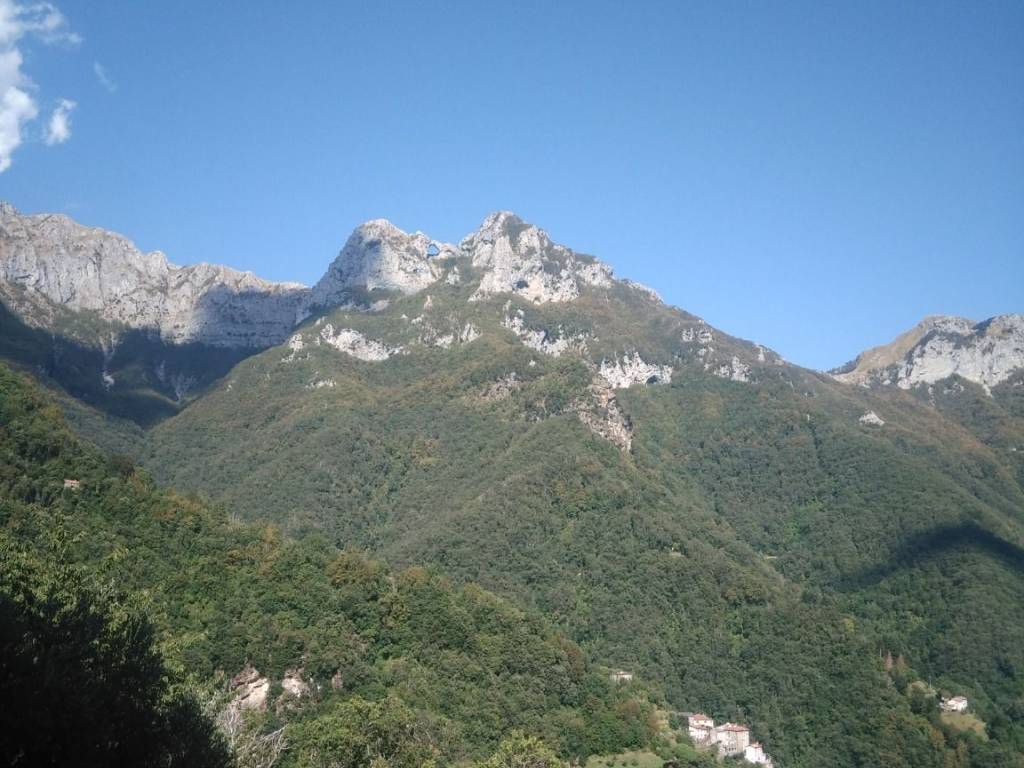 casa indipendente in vendita a Stazzema in zona Pruno