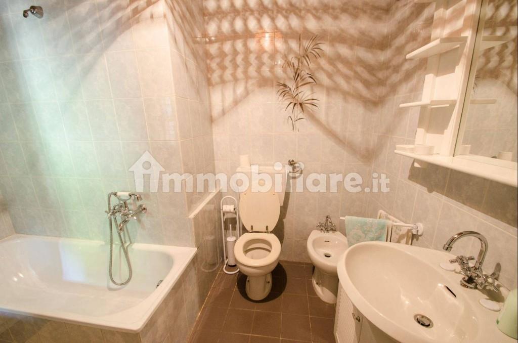 casa indipendente in vendita a Stazzema in zona Farnocchia