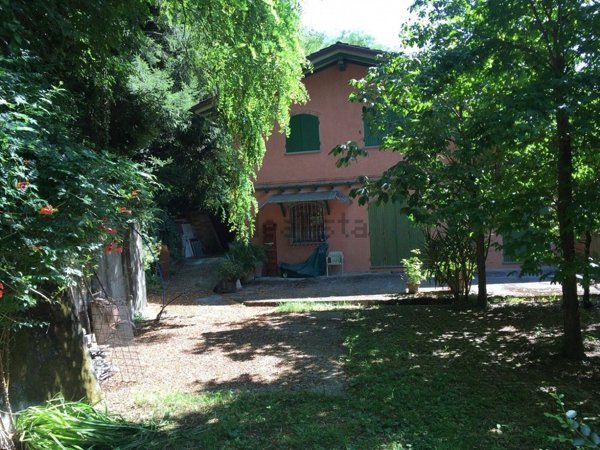 casa indipendente in vendita a Stazzema in zona Ruosina