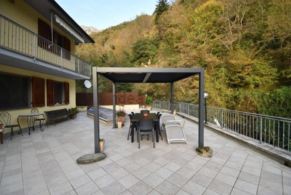 casa indipendente in vendita a Stazzema in zona Cardoso