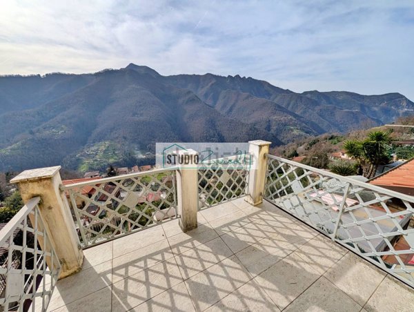 casa indipendente in vendita a Stazzema
