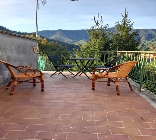 casa indipendente in vendita a Stazzema