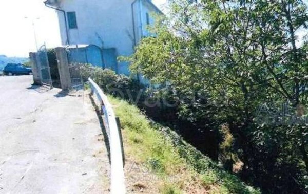 casa indipendente in vendita a Stazzema in zona Pomezzana