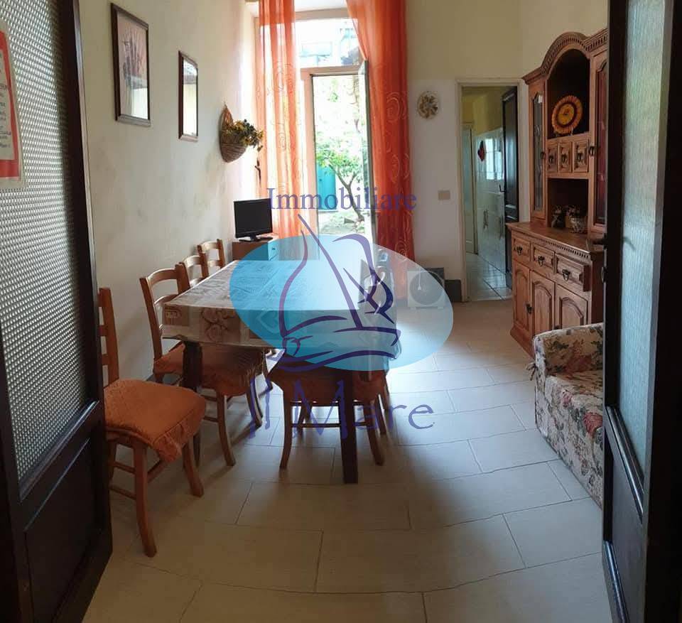 appartamento in vendita a Stazzema in zona Farnocchia