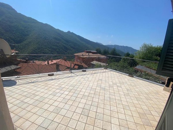 casa indipendente in vendita a Stazzema in zona Levigliani