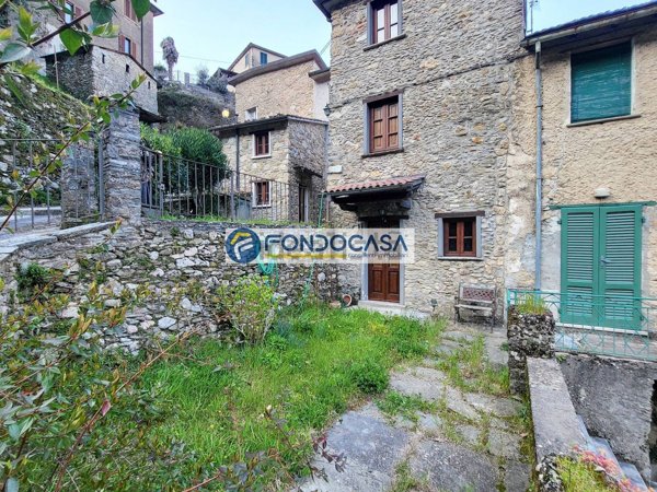 appartamento in vendita a Stazzema in zona Farnocchia