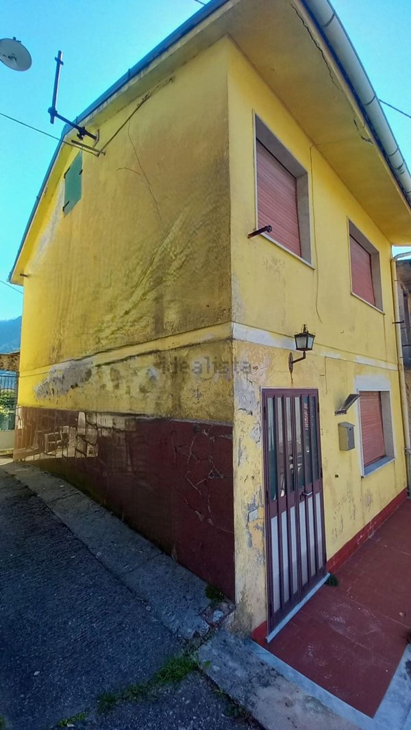 pentavano in vendita a Stazzema in zona Terrinca