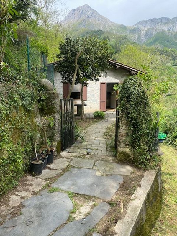 casa indipendente in vendita a Stazzema