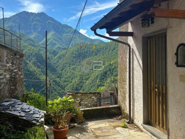 casa indipendente in vendita a Stazzema in zona Volegno