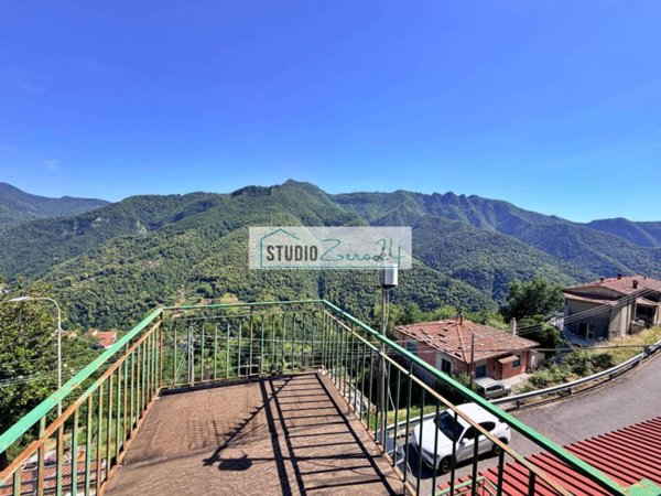 casa indipendente in vendita a Stazzema in zona Retignano