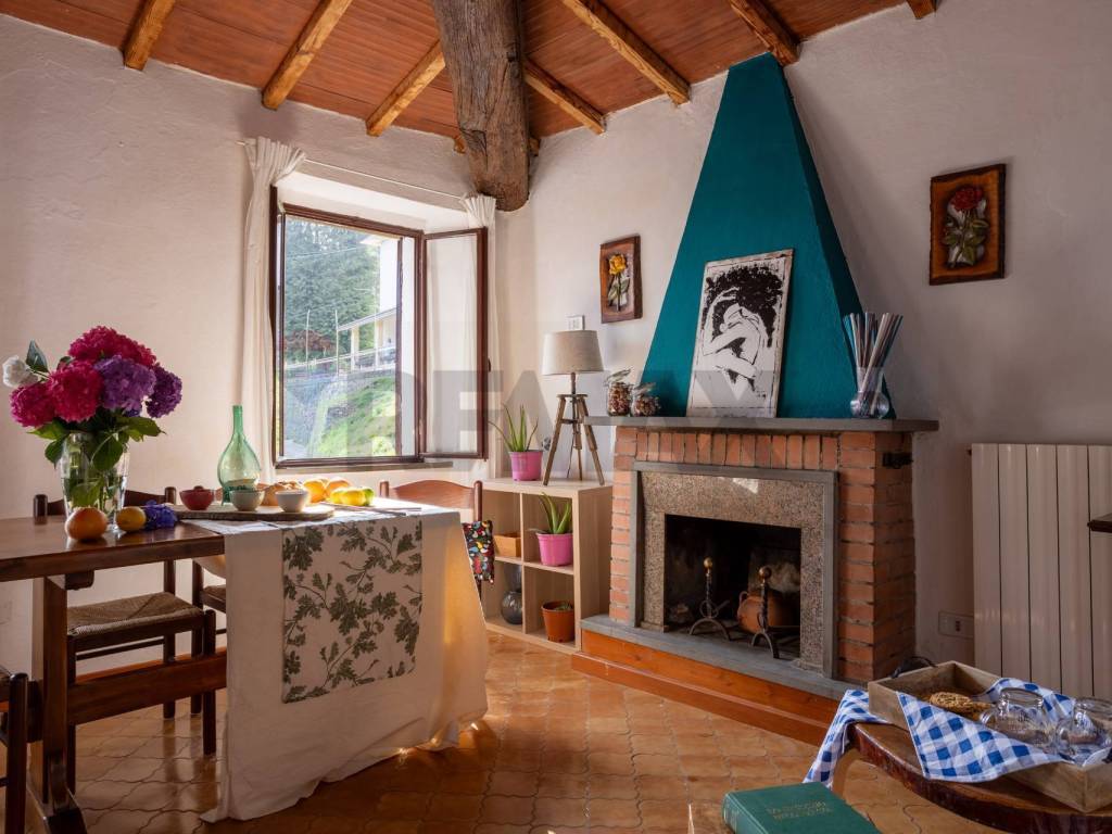 casa indipendente in vendita a Stazzema in zona Retignano