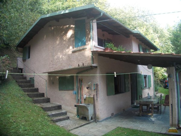 casale in vendita a Stazzema in zona Levigliani