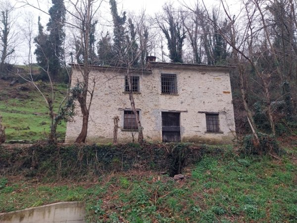 casa indipendente in vendita a Stazzema