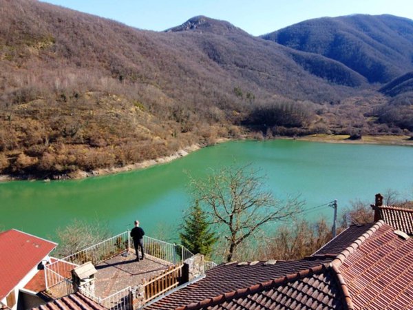 casa indipendente in vendita a Vagli Sotto
