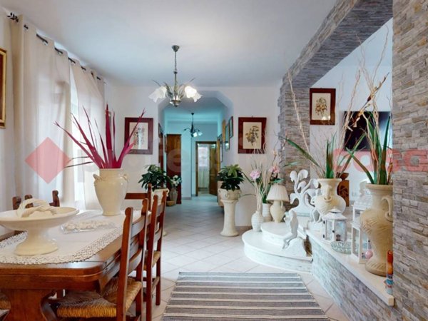 casa indipendente in vendita a Vagli Sotto