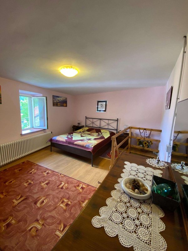 intera palazzina in vendita a Vagli Sotto in zona Vagli Sopra