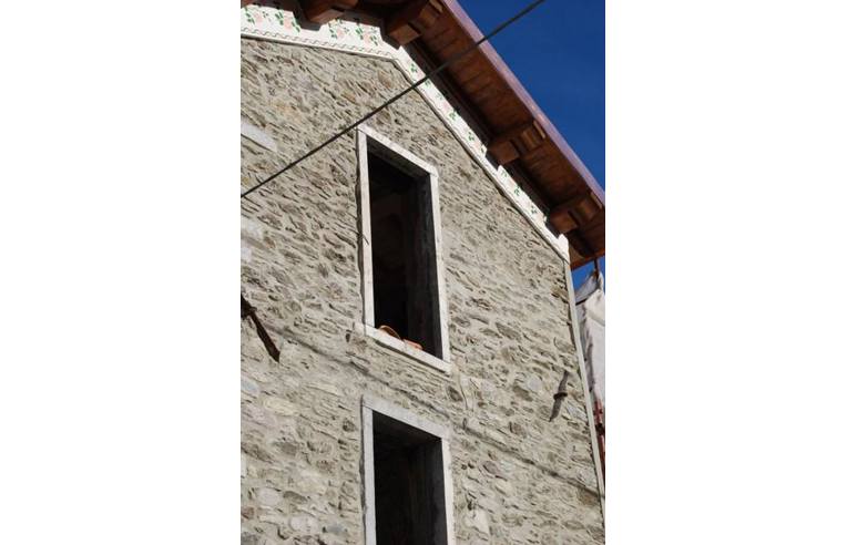 casa indipendente in vendita a Vagli Sotto in zona Vagli Sopra