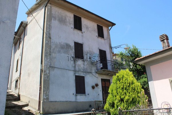 appartamento in vendita a Vagli Sotto in zona Vagli Sopra