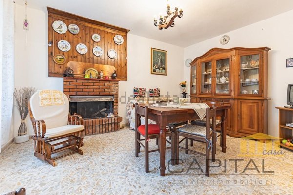 casa indipendente in vendita a Vagli Sotto in zona Vagli Sopra