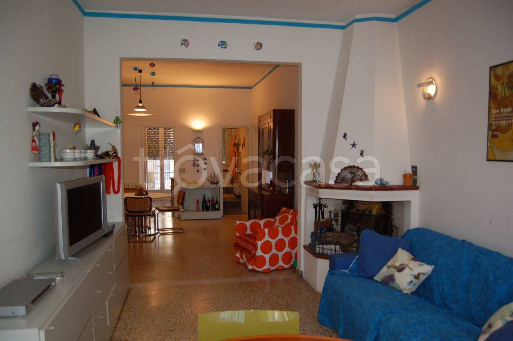 appartamento in vendita a Viareggio in zona Marco Polo