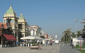 appartamento in vendita a Viareggio in zona Centro Storico