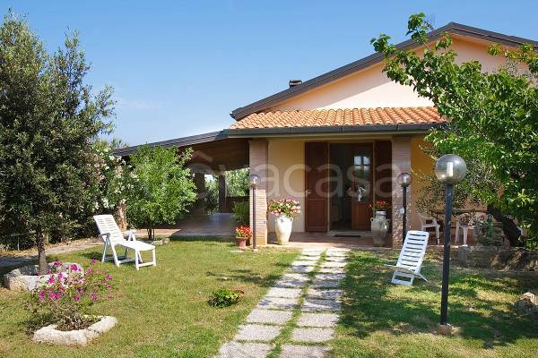 casa indipendente in vendita a Viareggio in zona Torre del Lago