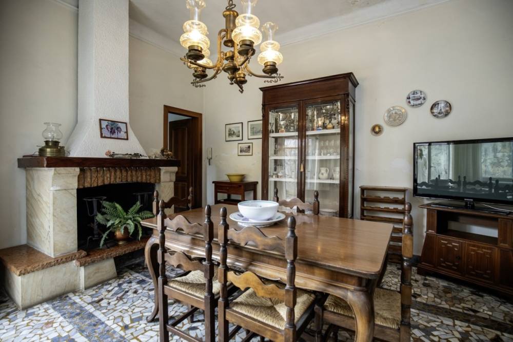 casa indipendente in vendita a Viareggio