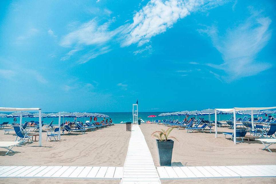 negozio in vendita a Viareggio