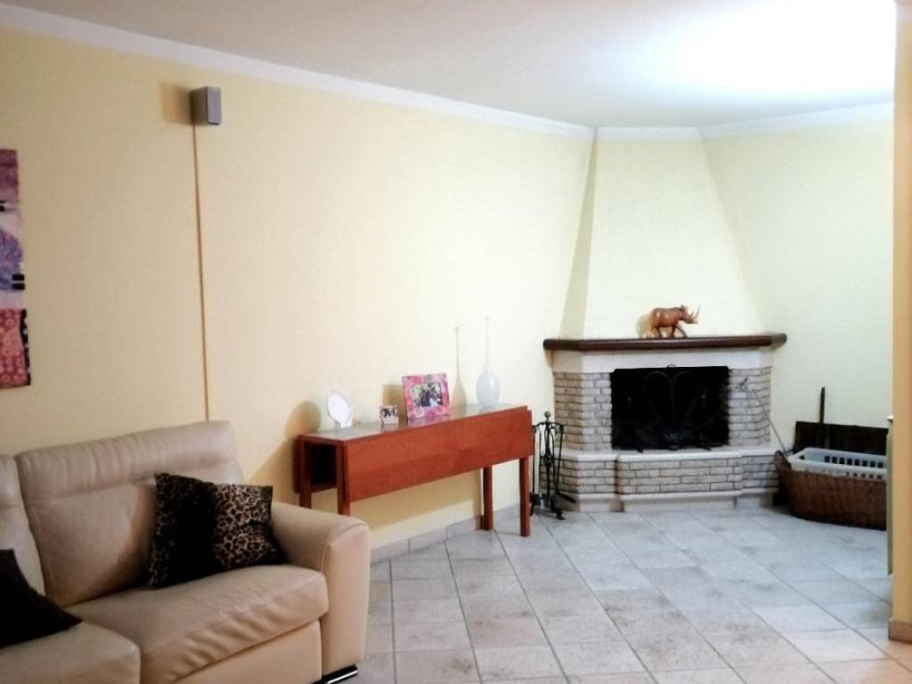 casa indipendente in vendita a Viareggio in zona Migliarina