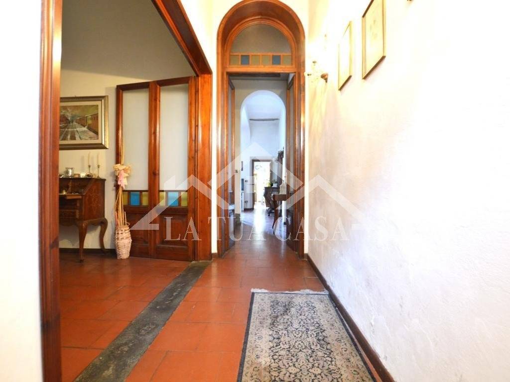 casa indipendente in vendita a Viareggio