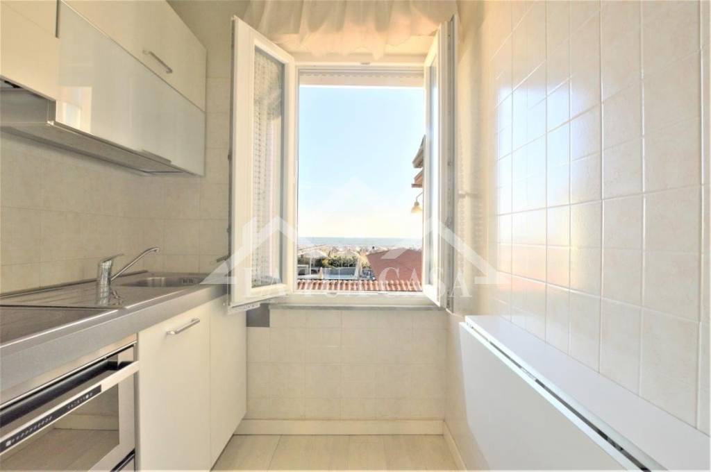 appartamento in vendita a Viareggio