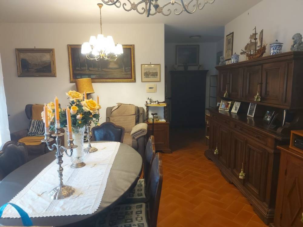 appartamento in vendita a Viareggio in zona Campo d'Aviazione