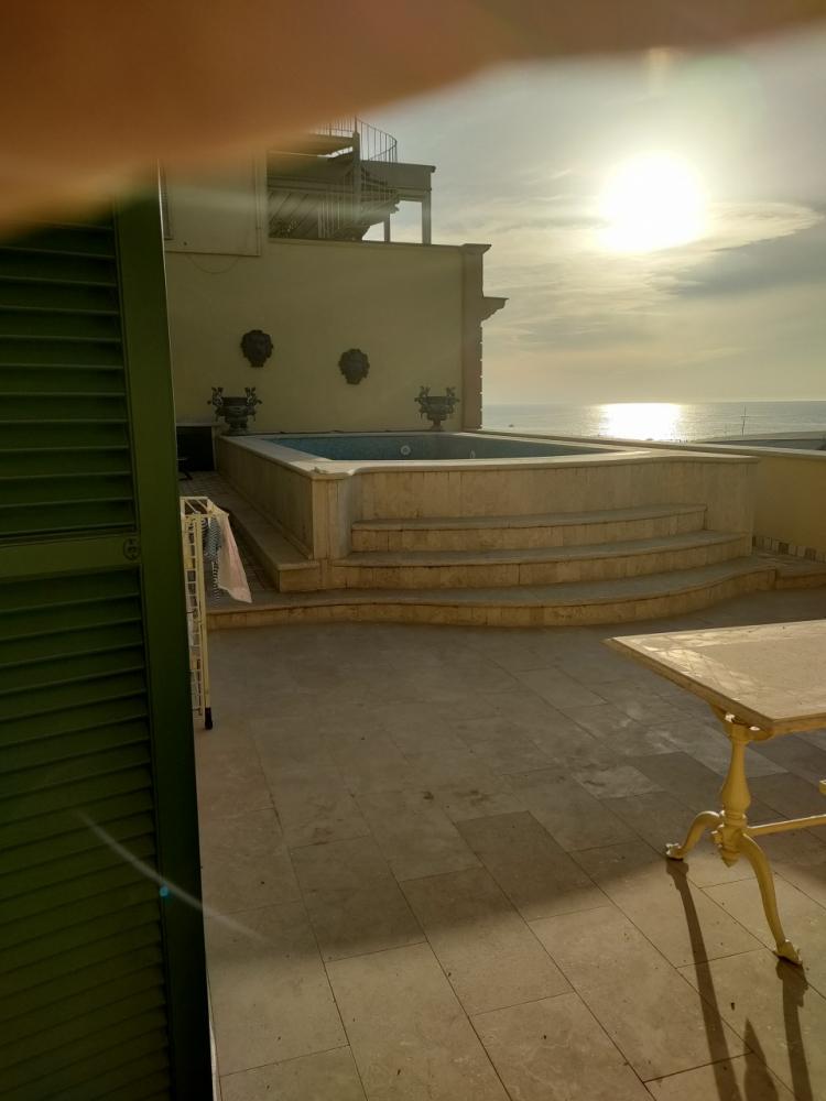 appartamento in vendita a Viareggio