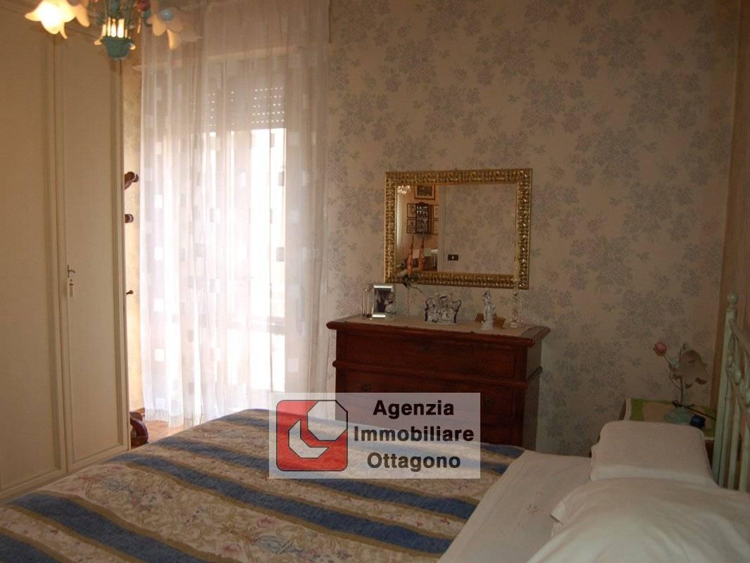 casa indipendente in vendita a Viareggio in zona Marco Polo