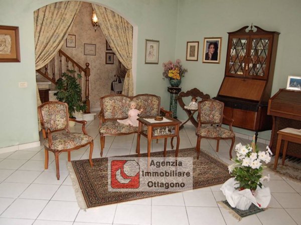 casa indipendente in vendita a Viareggio in zona Marco Polo