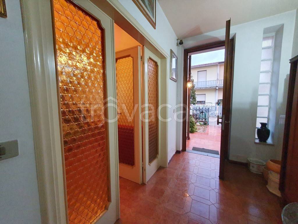casa indipendente in vendita a Viareggio in zona Torre del Lago