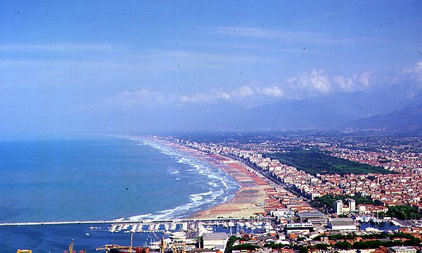 ufficio in vendita a Viareggio in zona Centro Storico