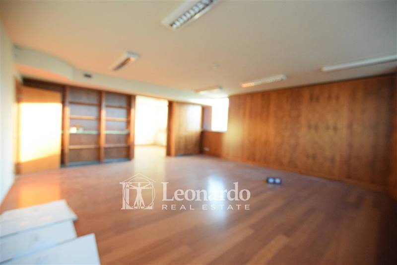 ufficio in vendita a Viareggio