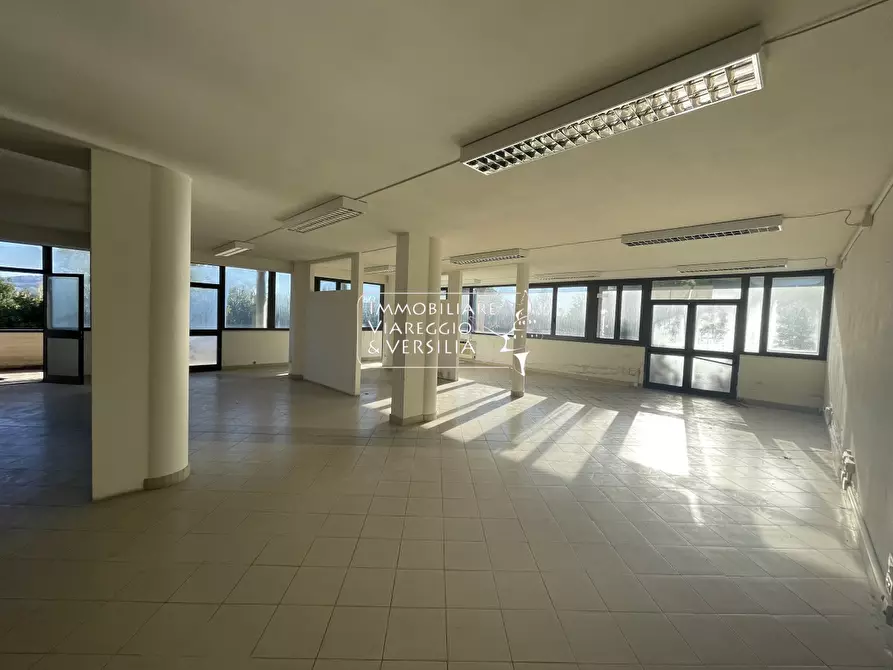 ufficio in vendita a Viareggio