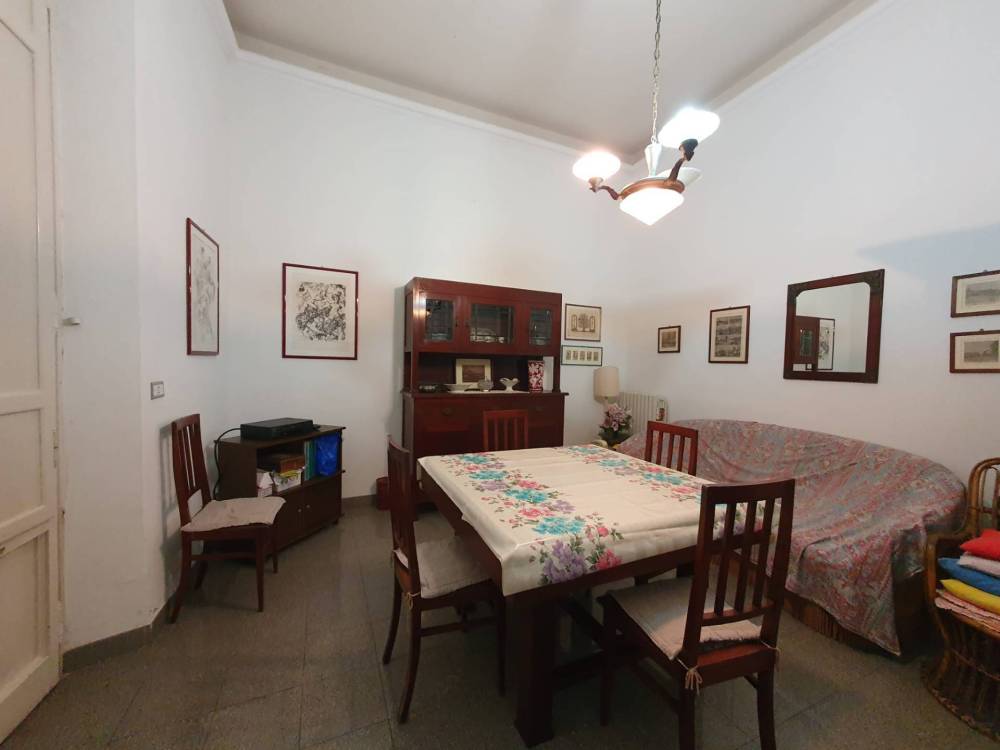 casa indipendente in vendita a Viareggio