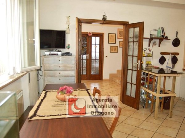 casa indipendente in vendita a Viareggio in zona Marco Polo