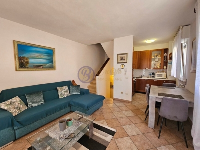 casa indipendente in vendita a Viareggio in zona Migliarina