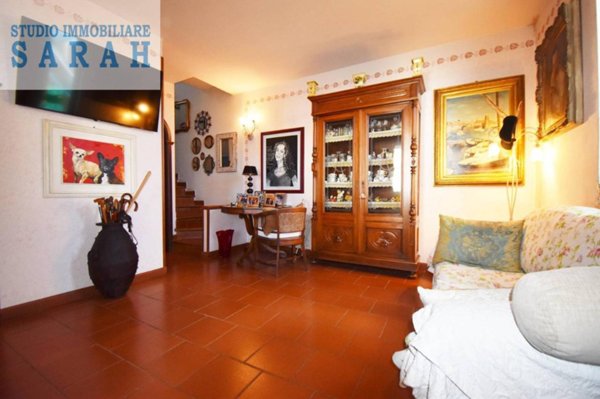 casa indipendente in vendita a Viareggio in zona Torre del Lago