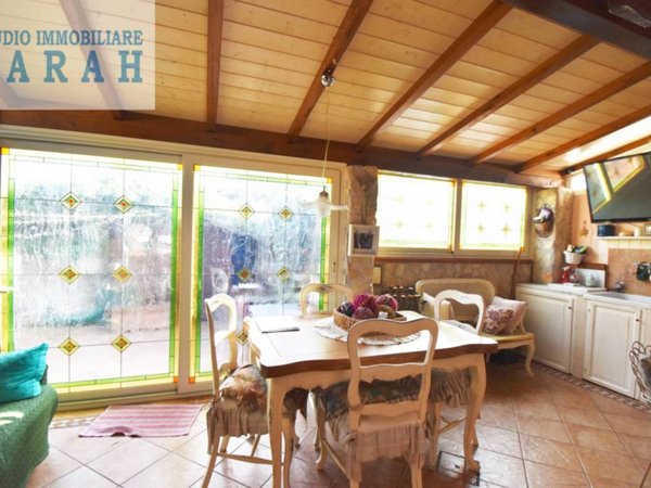 casa indipendente in vendita a Viareggio in zona Torre del Lago