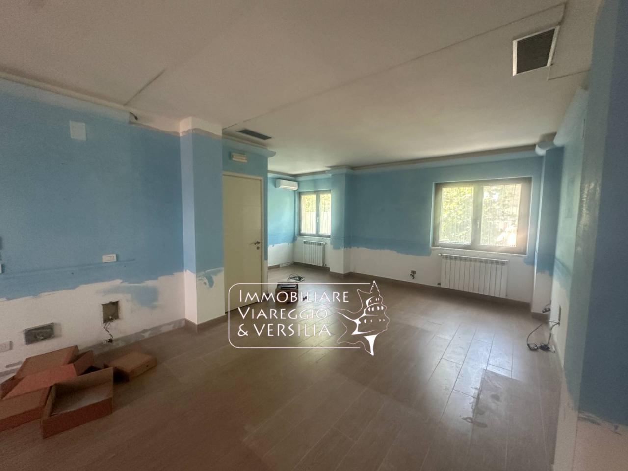 appartamento in vendita a Viareggio in zona Torre del Lago