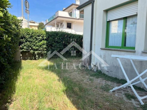 appartamento in vendita a Viareggio