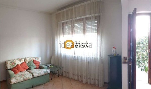 casa indipendente in vendita a Viareggio