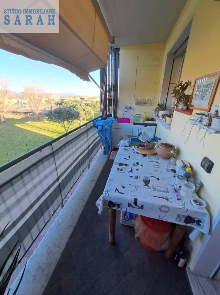 appartamento in vendita a Viareggio in zona Migliarina
