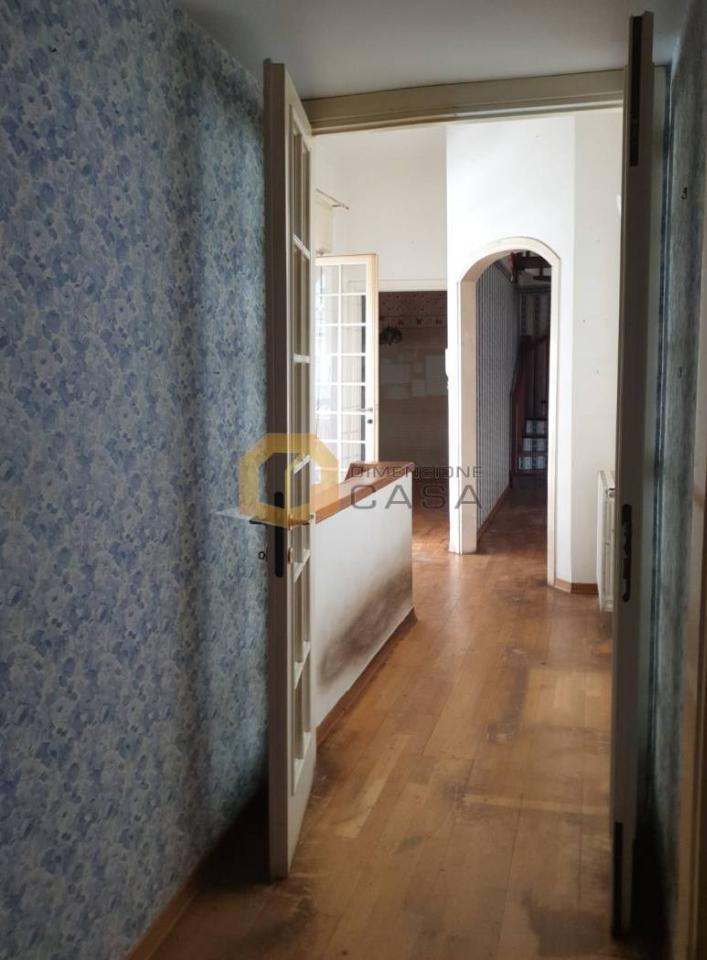 casa indipendente in vendita a Viareggio