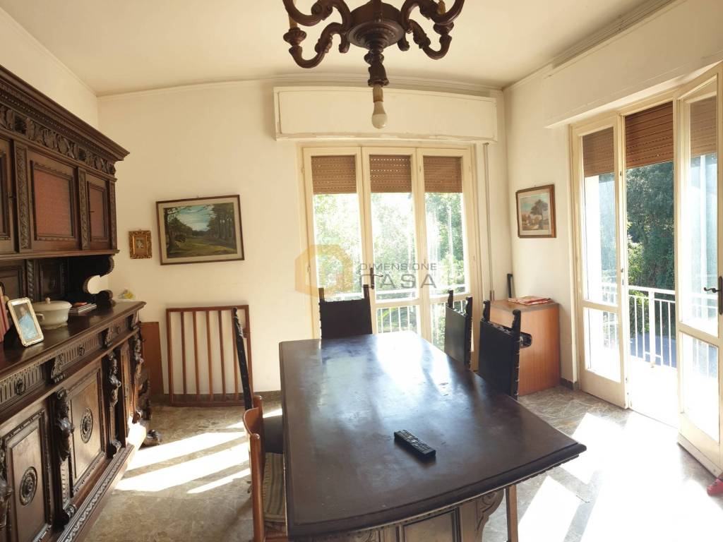 casa indipendente in vendita a Viareggio in zona Campo d'Aviazione